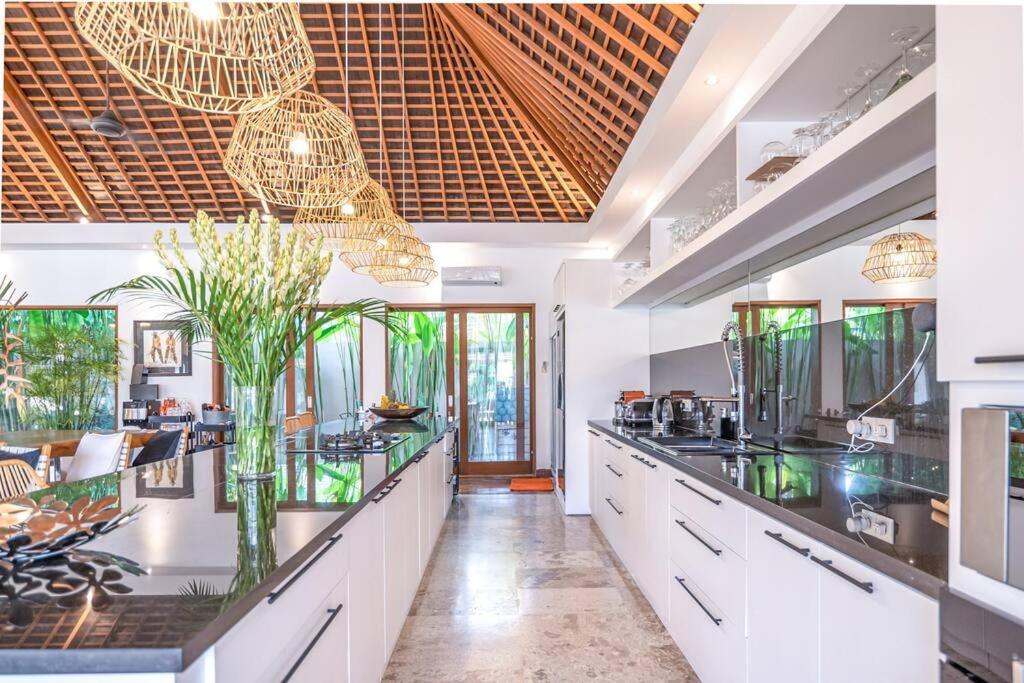Villa Mimpi Nyata Canggu  Ngoại thất bức ảnh