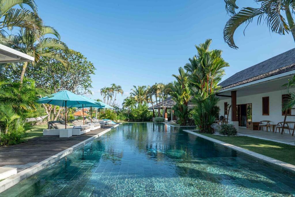 Villa Mimpi Nyata Canggu  Ngoại thất bức ảnh